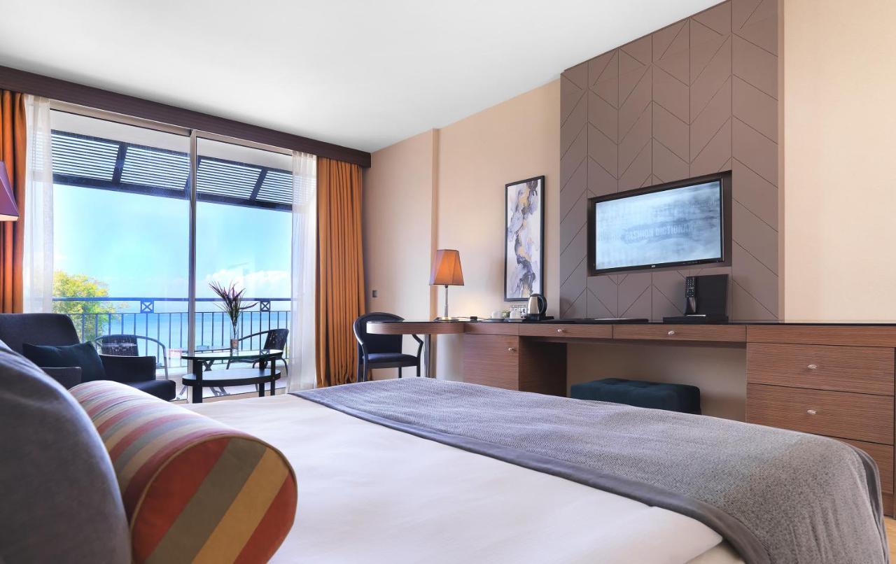 Standard Double or Twin Room Sea View
