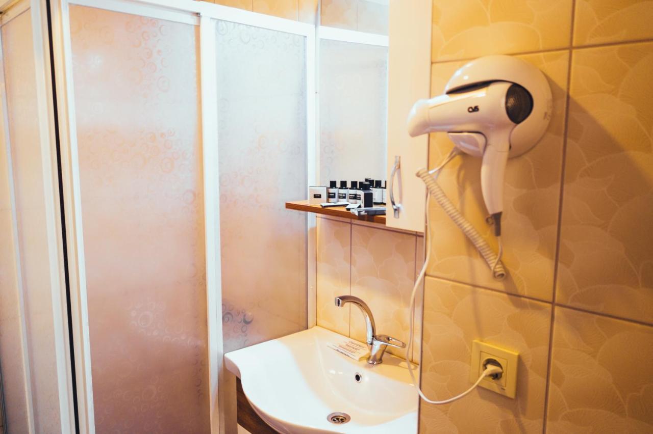 Triple Room View,1092151686:JPEG