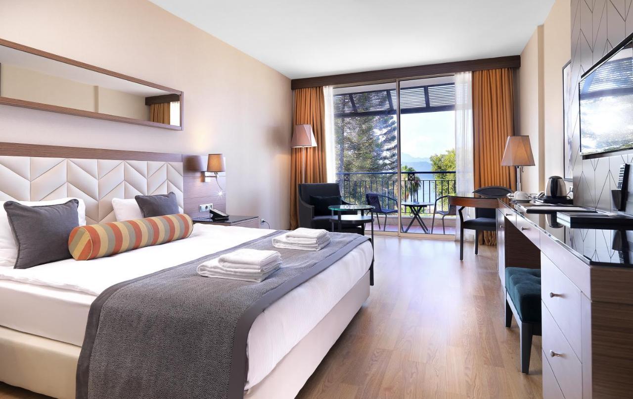 Standard Double or Twin Room Sea View