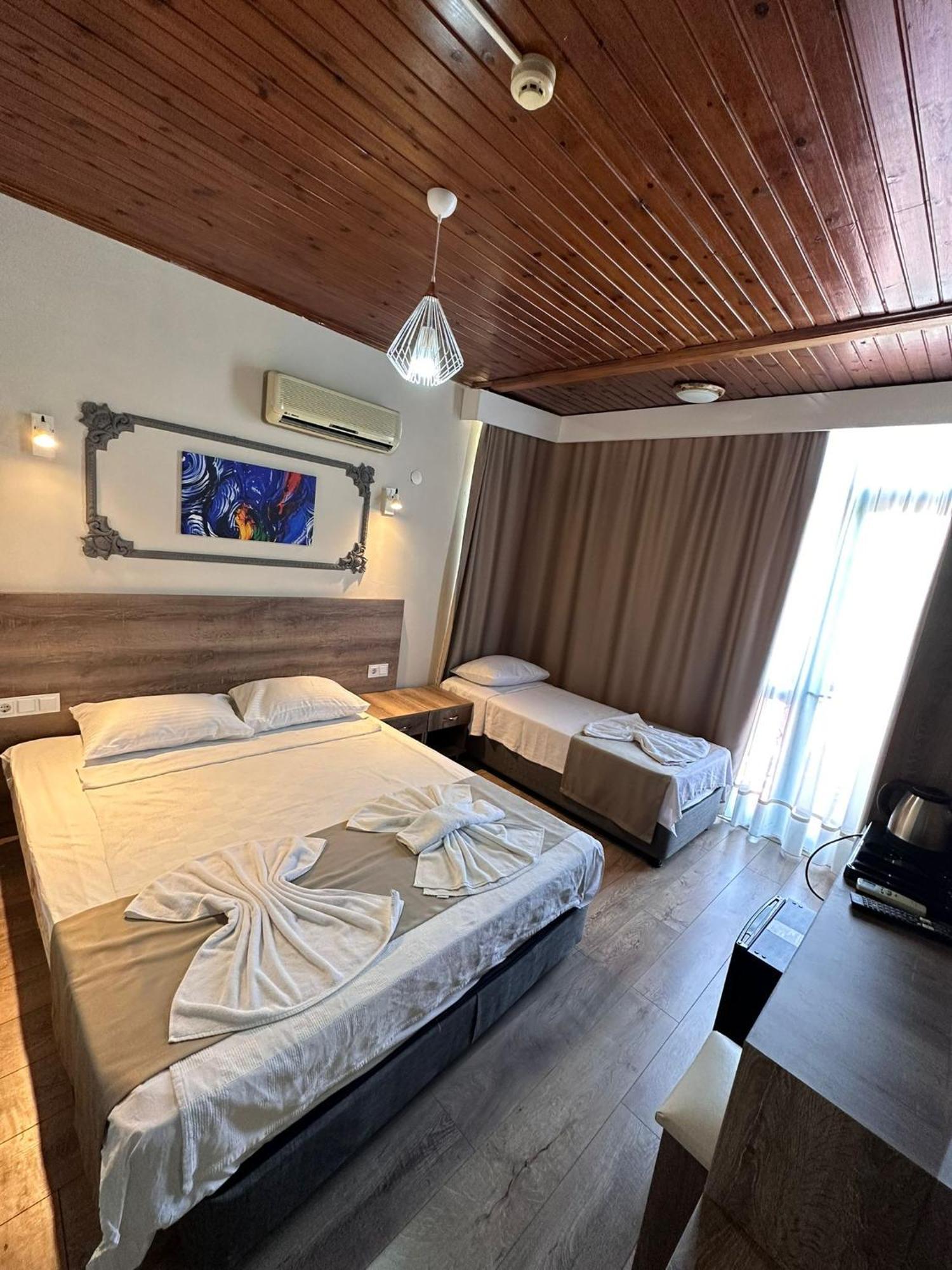 Triple Room with Balcony