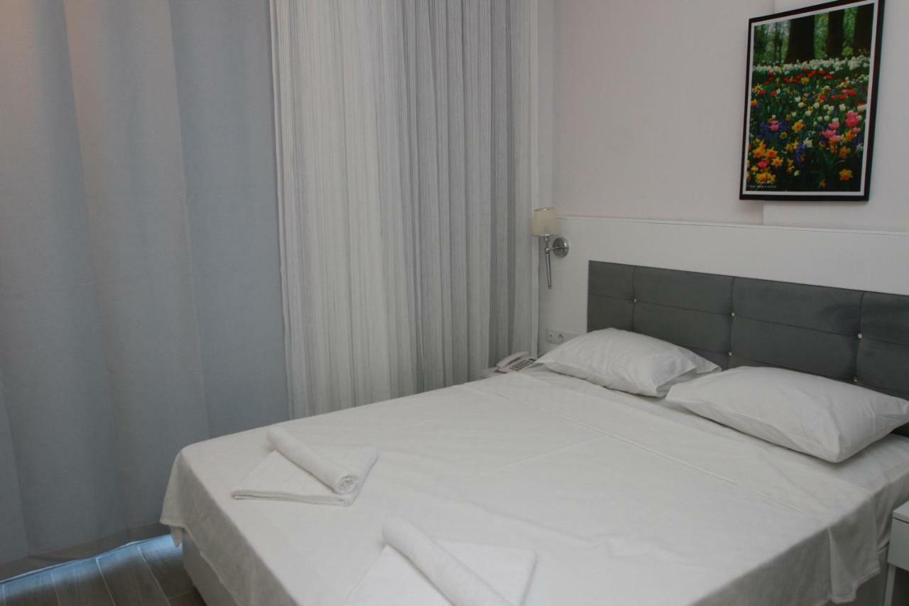 Doppelzimmer mit Balkon
