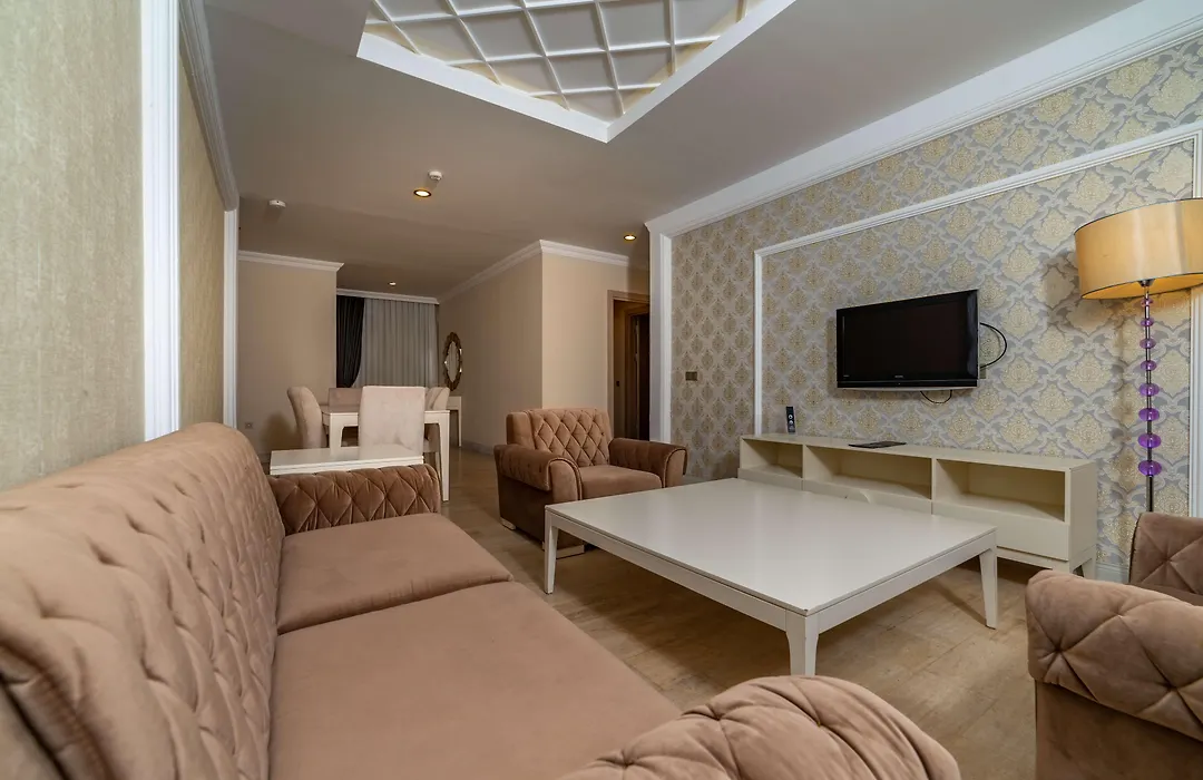 Fashiontv Luxe Resort-1
