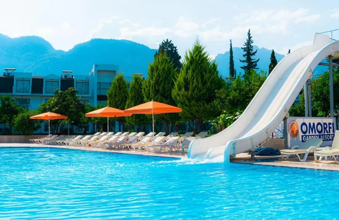 Omorfi Garden Resort-1