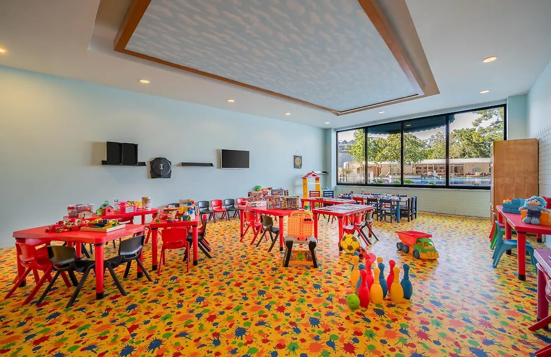 Gravel Hotels Select-1