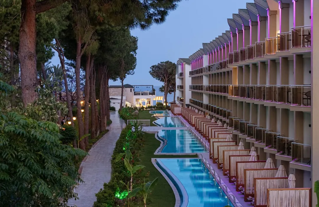 Dobedan World Palace Hotel "Ex Brand Alva Donna World Palace "-1