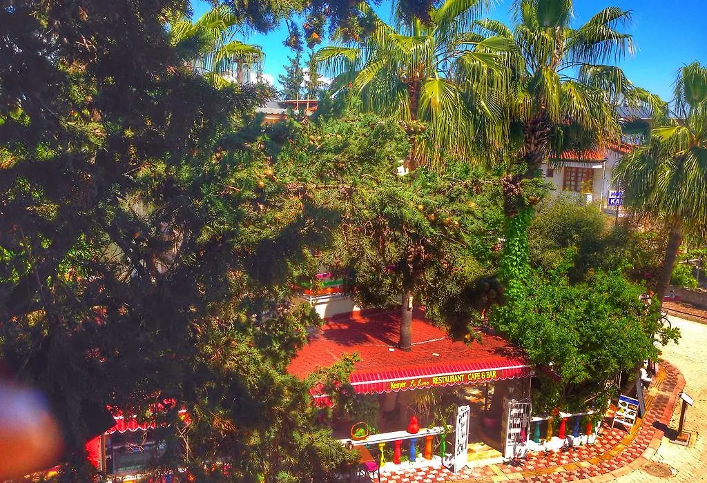 Laluna Pension-1