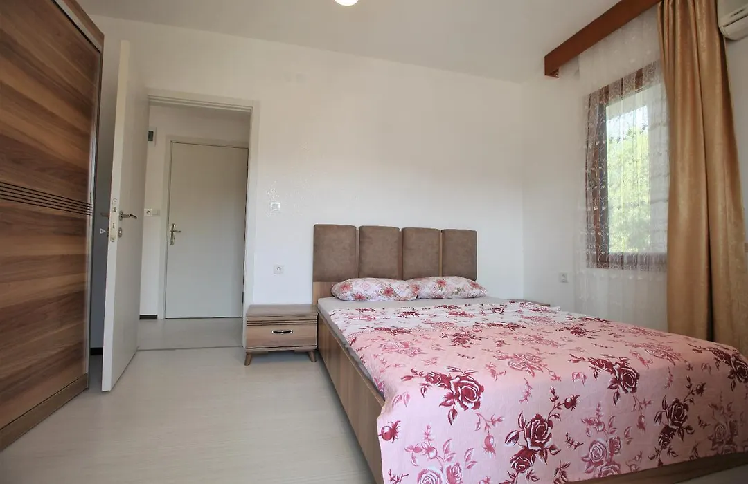 Monna Roza Maxx Apart-1