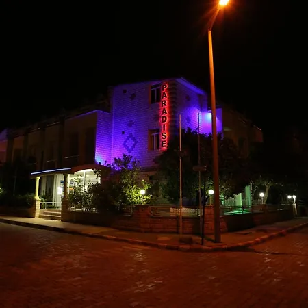Paradise Hotel-3