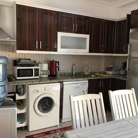 A Cozy Flat 200 M To The Beach With A Mountain View-2