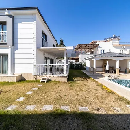 Brand New Villa With Full Amenities-2