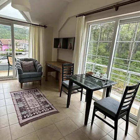 Kemer Comfort Apartment 01-3