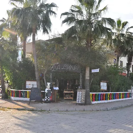 Laluna Pension-2