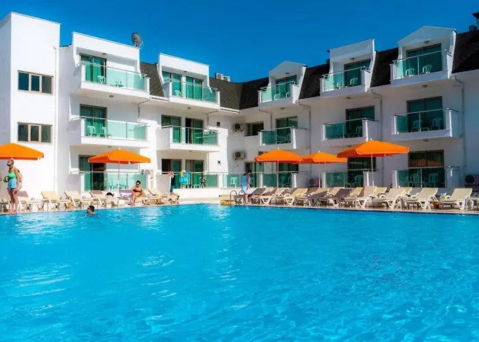 Omorfi Garden Resort Kemer